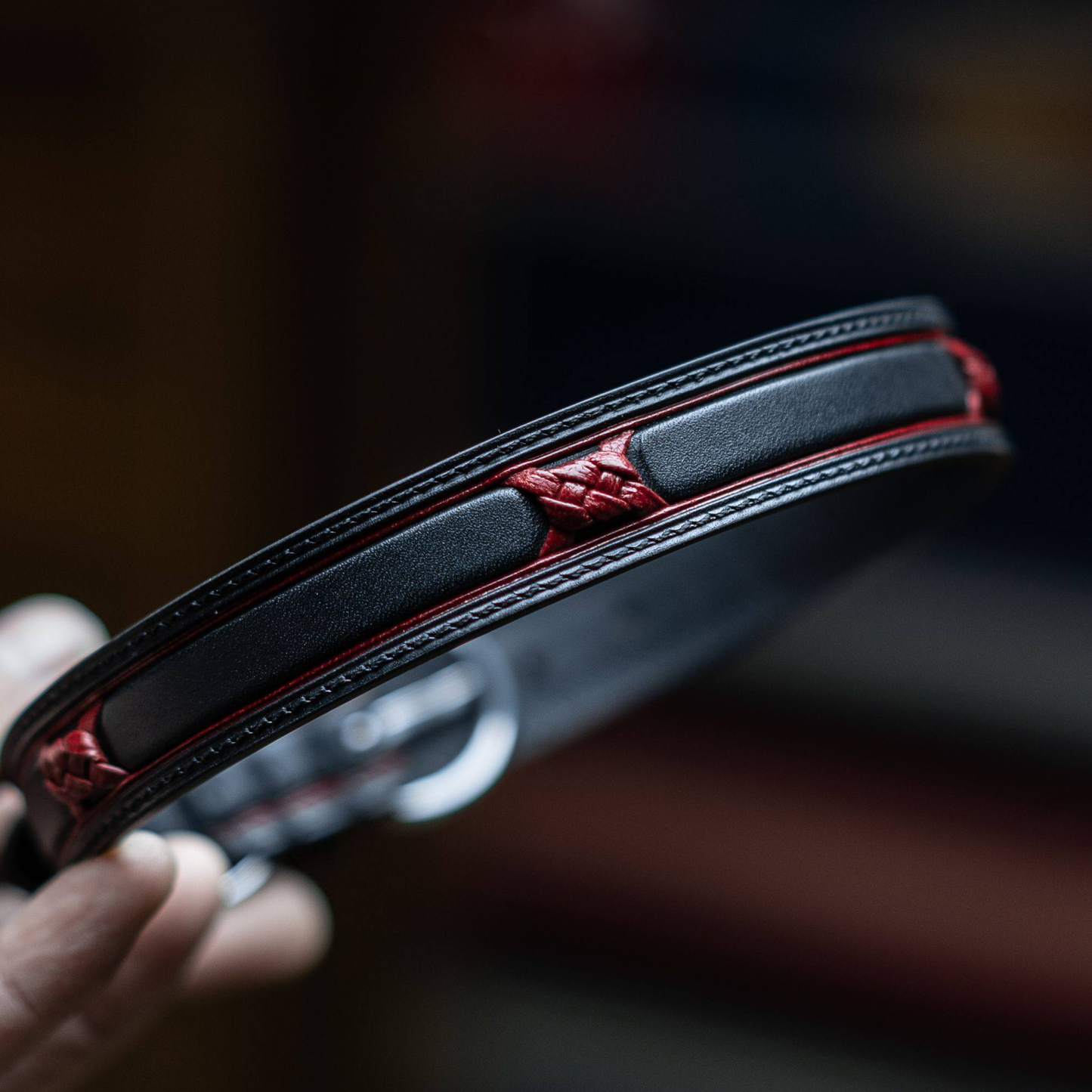 TGinger Heritage · Calf Leather Collar — Obsidian