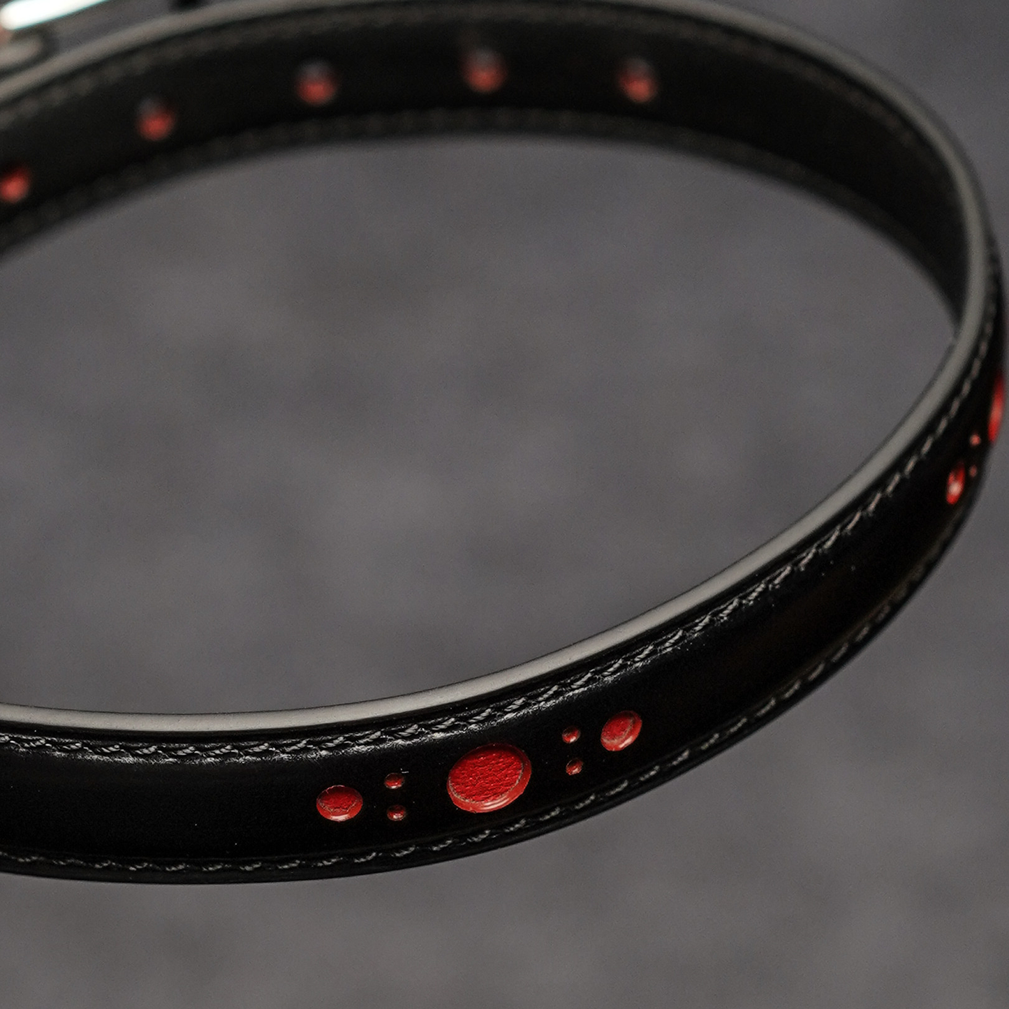 TGinger Heritage · Calf Leather Collar — Red Dot